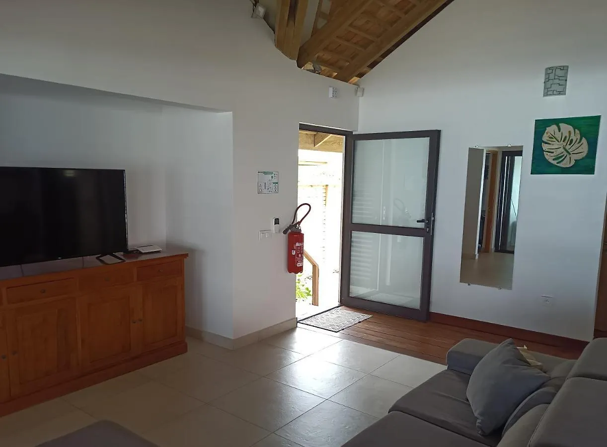 בית הארחה Temae Moorea Lodge Bungalow