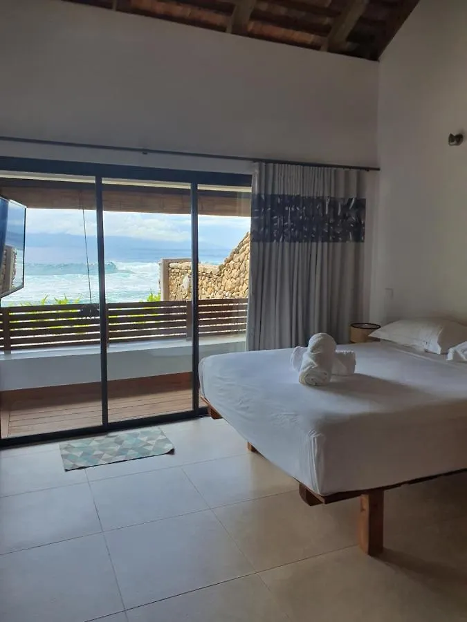 Temae Moorea Lodge Bungalow בית הארחה