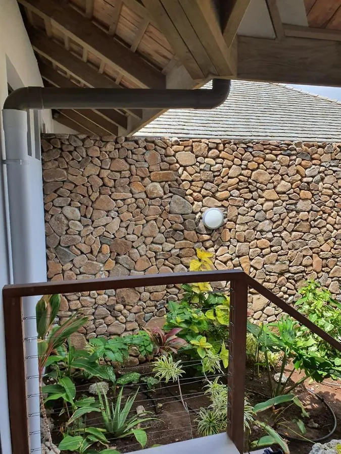 Temae Moorea Lodge Bungalow